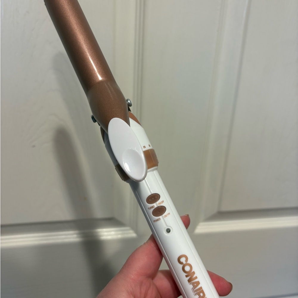 Conair Bronze and White Curling Iron
